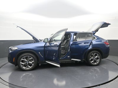 2025 BMW X4 xDrive30i