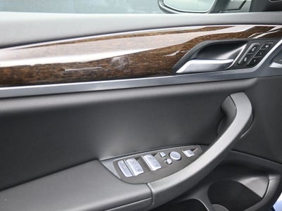 2025 BMW X4 xDrive30i