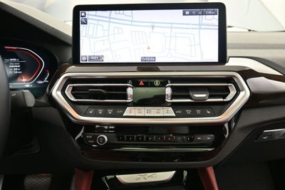 2025 BMW X4 xDrive30i