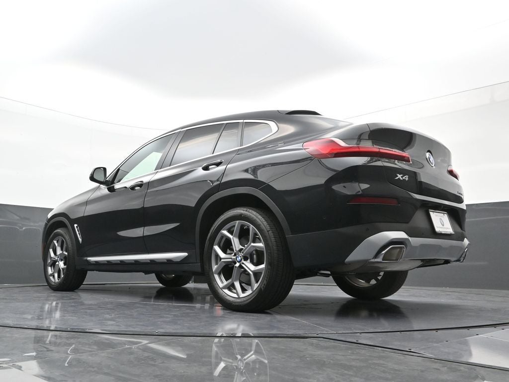 2025 BMW X4 xDrive30i