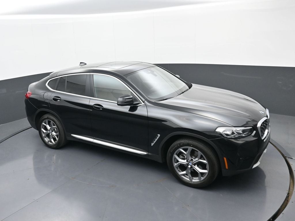2025 BMW X4 xDrive30i