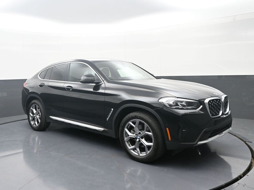 2025 BMW X4 xDrive30i