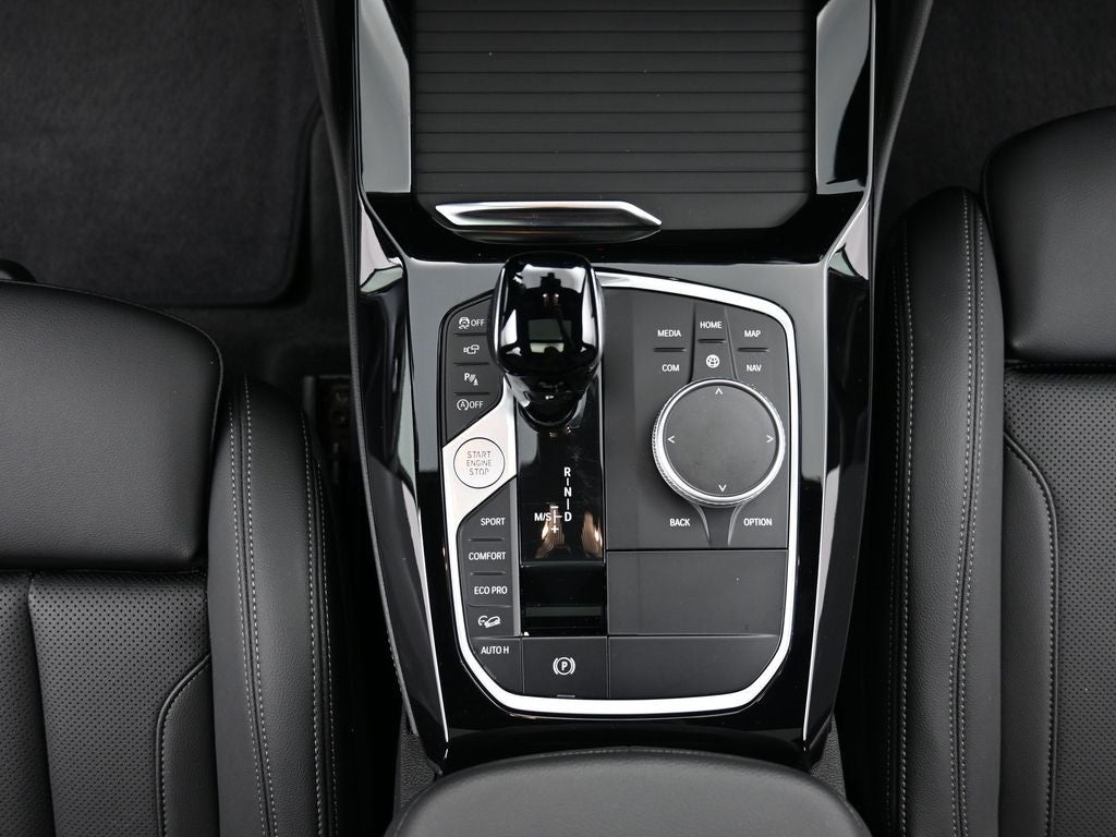2025 BMW X4 xDrive30i