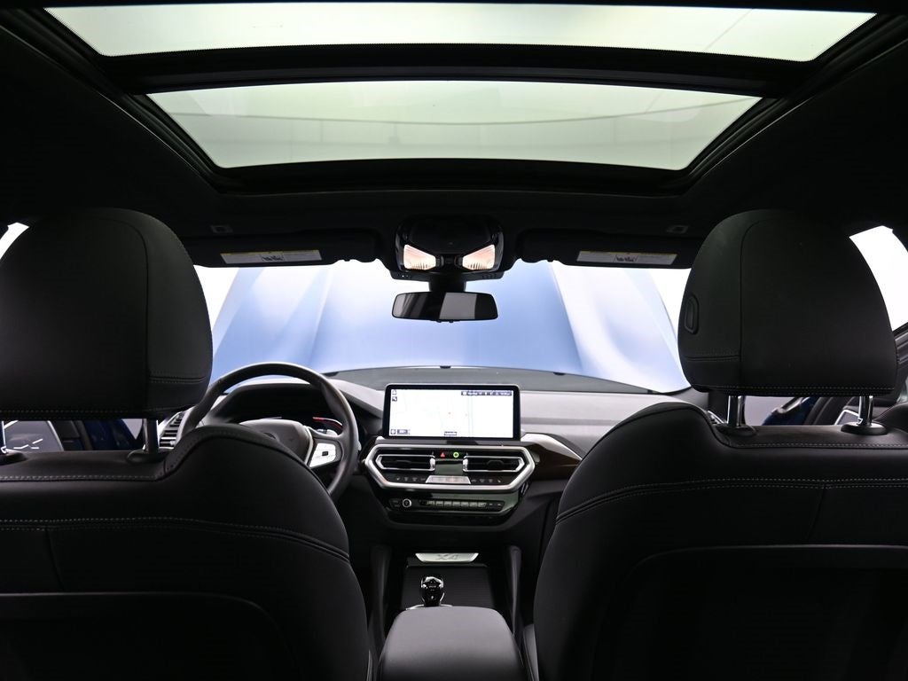 2025 BMW X4 xDrive30i