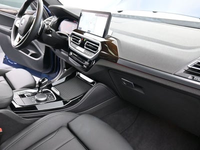 2025 BMW X4 xDrive30i