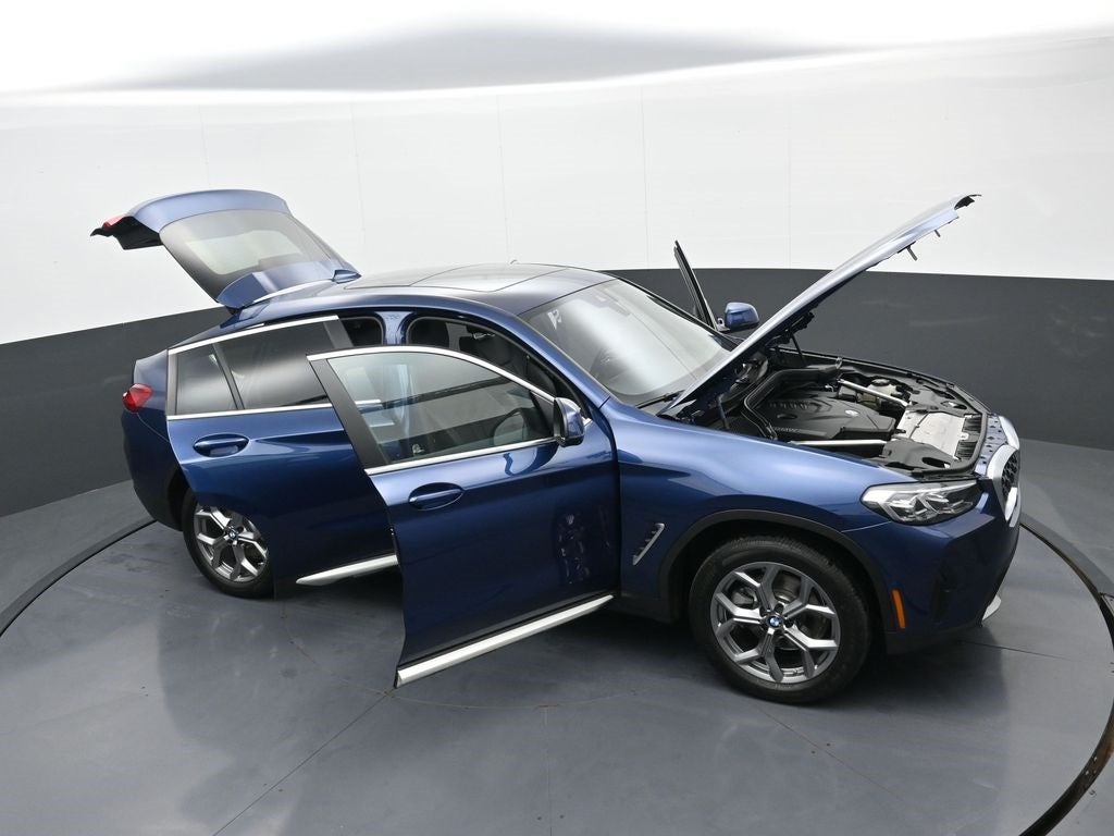 2025 BMW X4 xDrive30i