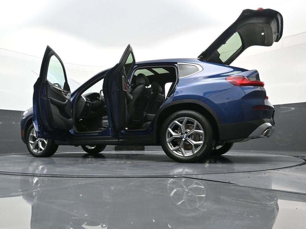2025 BMW X4 xDrive30i