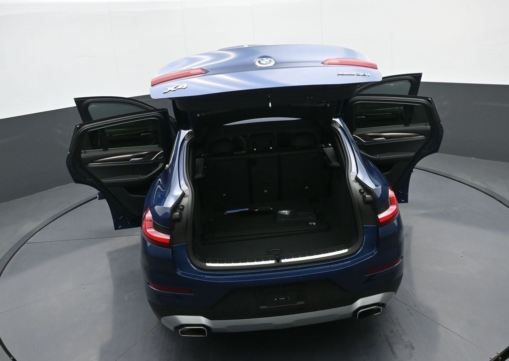 2025 BMW X4 xDrive30i