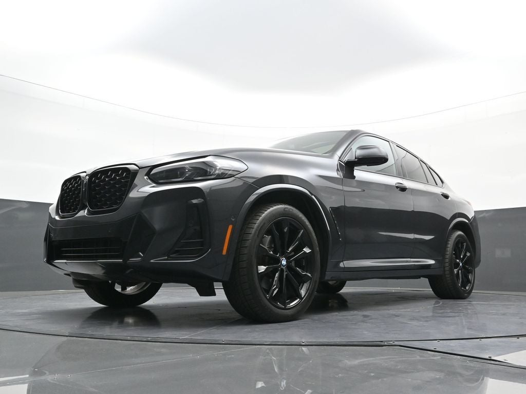 2024 BMW X4 xDrive30i