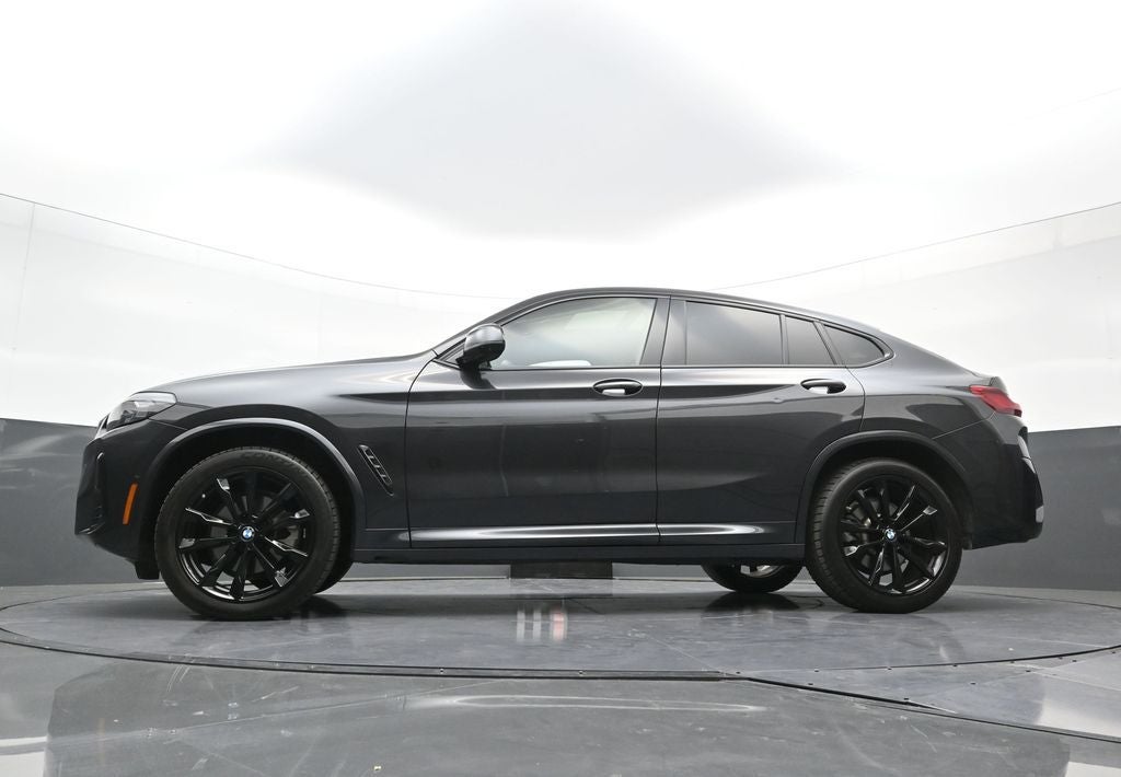 2024 BMW X4 xDrive30i