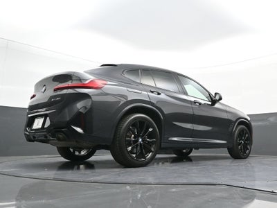 2024 BMW X4 xDrive30i