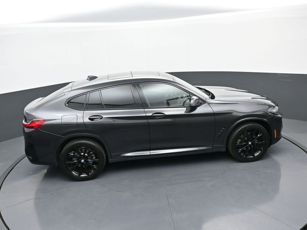 2024 BMW X4 xDrive30i