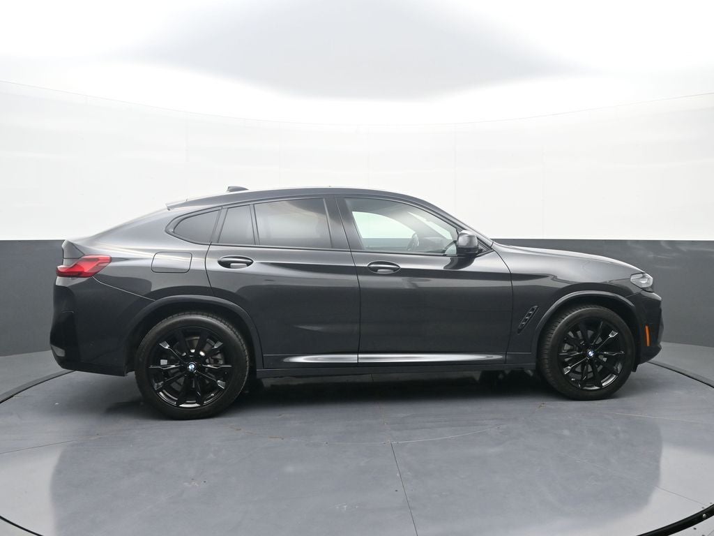 2024 BMW X4 xDrive30i