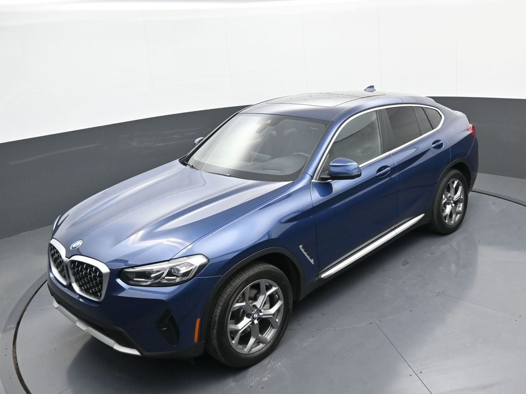 2025 BMW X4 xDrive30i