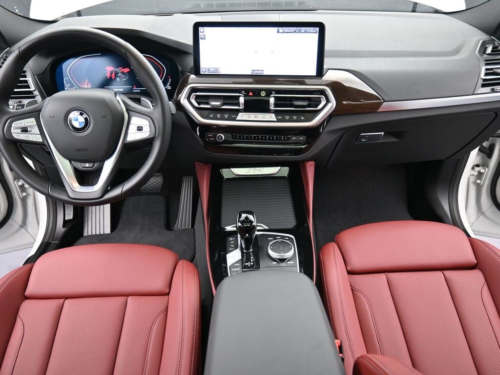 2025 BMW X4 xDrive30i