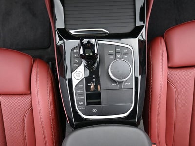 2025 BMW X4 xDrive30i