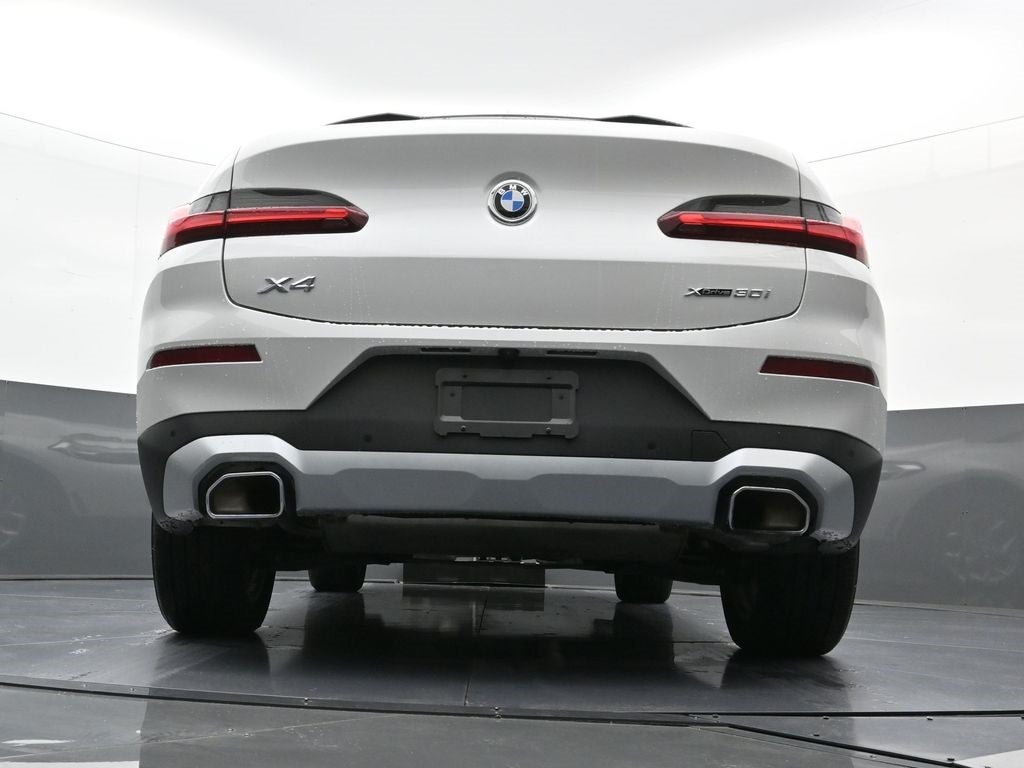 2025 BMW X4 xDrive30i