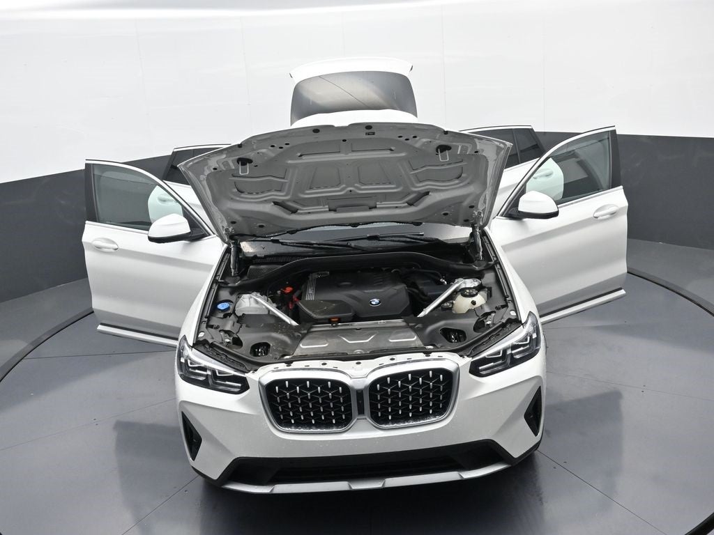 2025 BMW X4 xDrive30i
