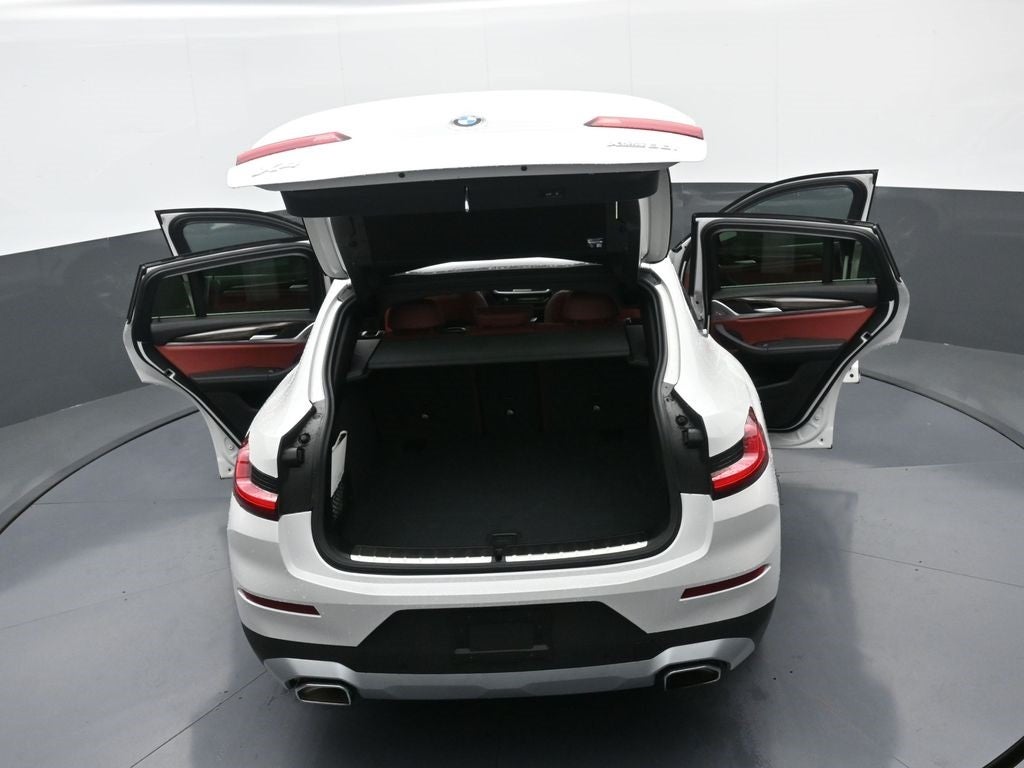 2025 BMW X4 xDrive30i