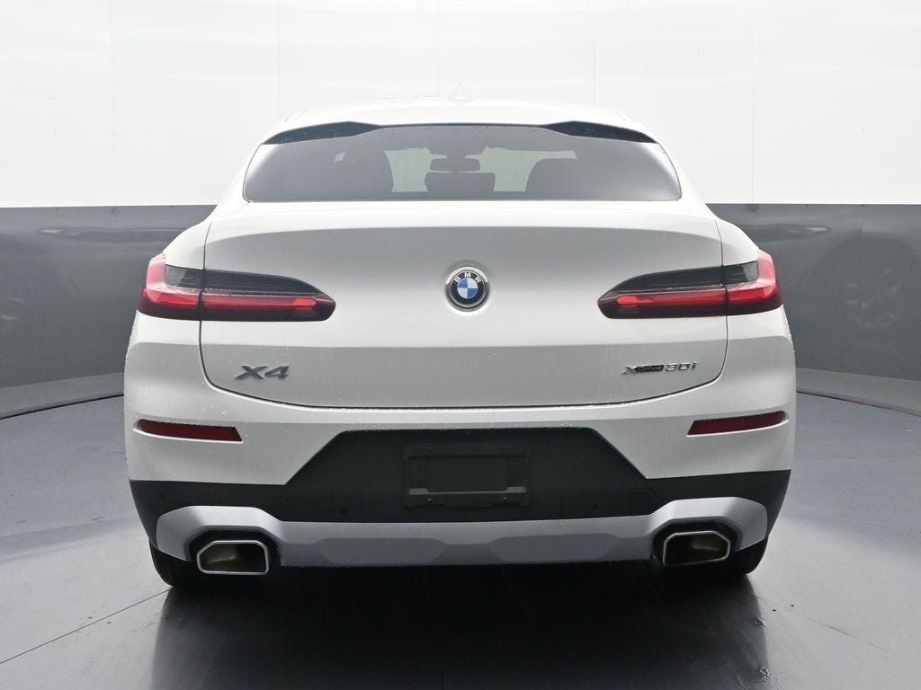 2025 BMW X4 xDrive30i