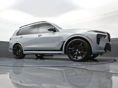 2023 BMW X7 M60i