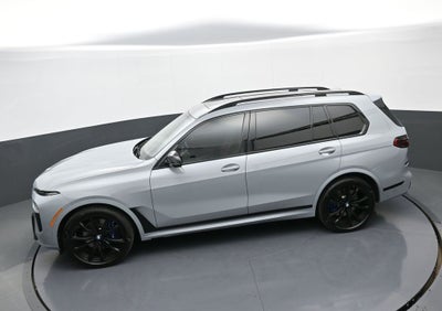 2023 BMW X7 M60i
