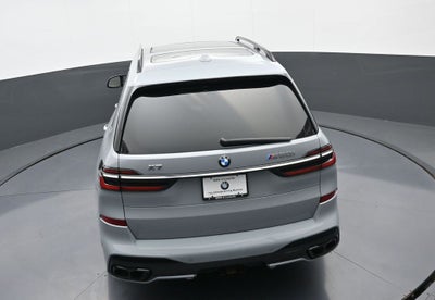 2023 BMW X7 M60i