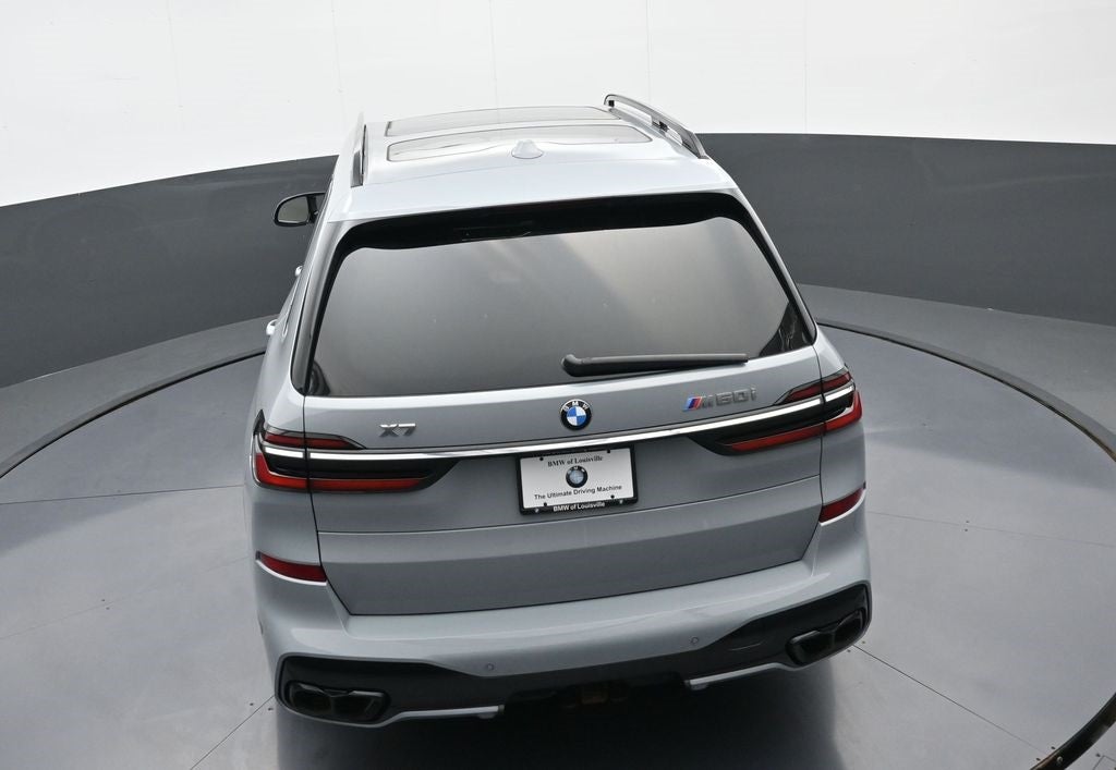 2023 BMW X7 M60i