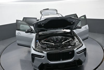 2023 BMW X7 M60i