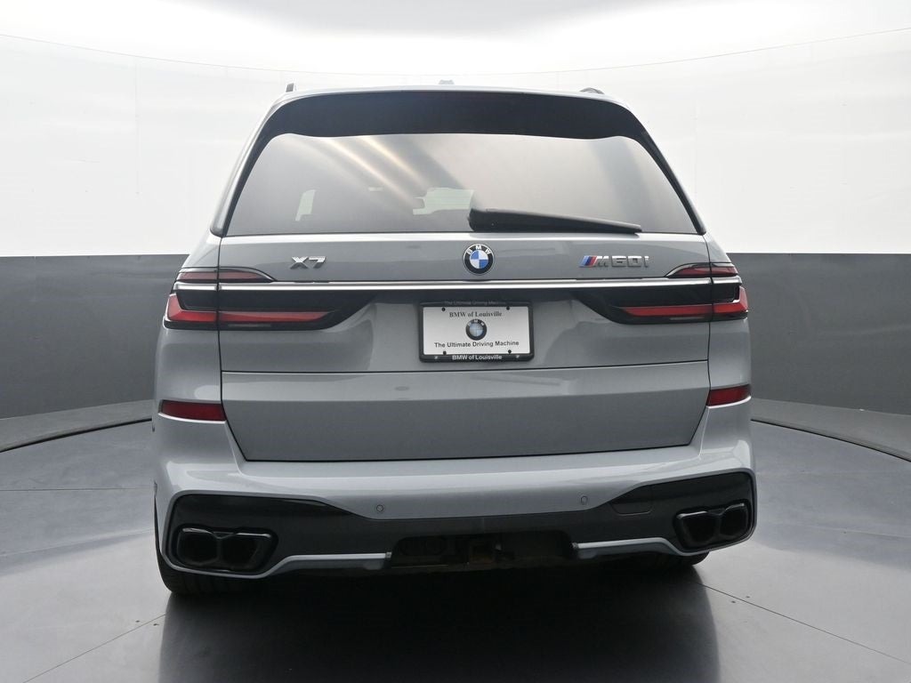 2023 BMW X7 M60i