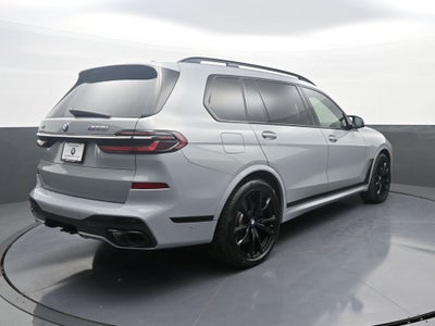 2023 BMW X7 M60i