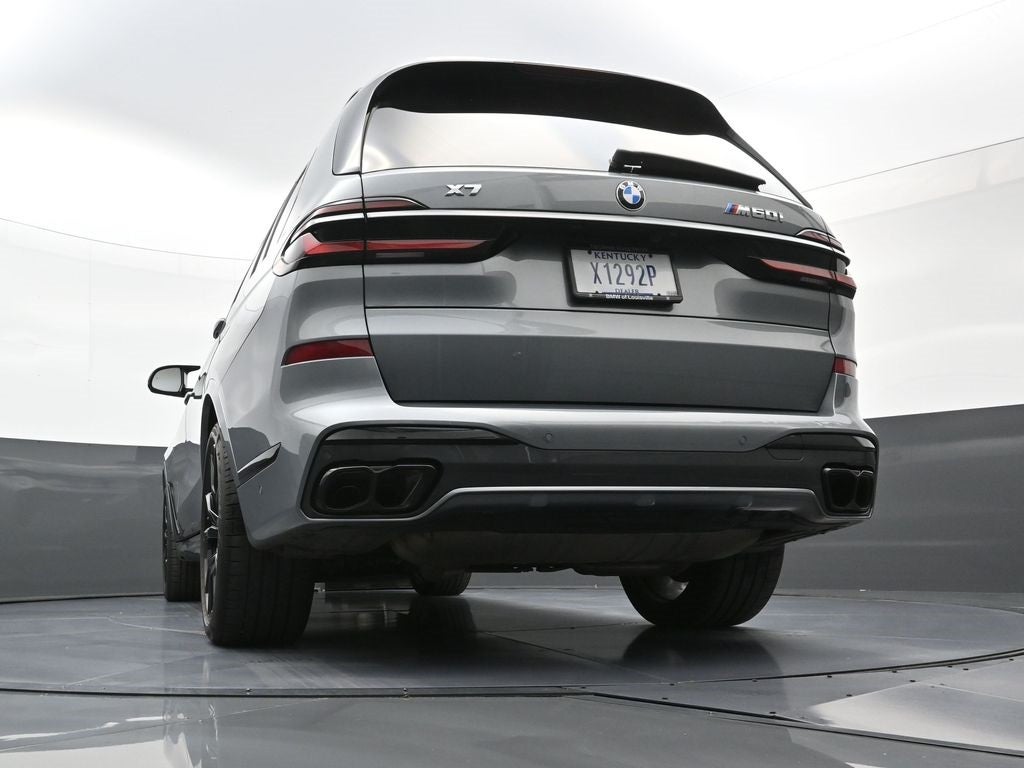 2025 BMW X7 M60i