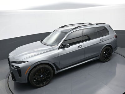 2025 BMW X7 M60i