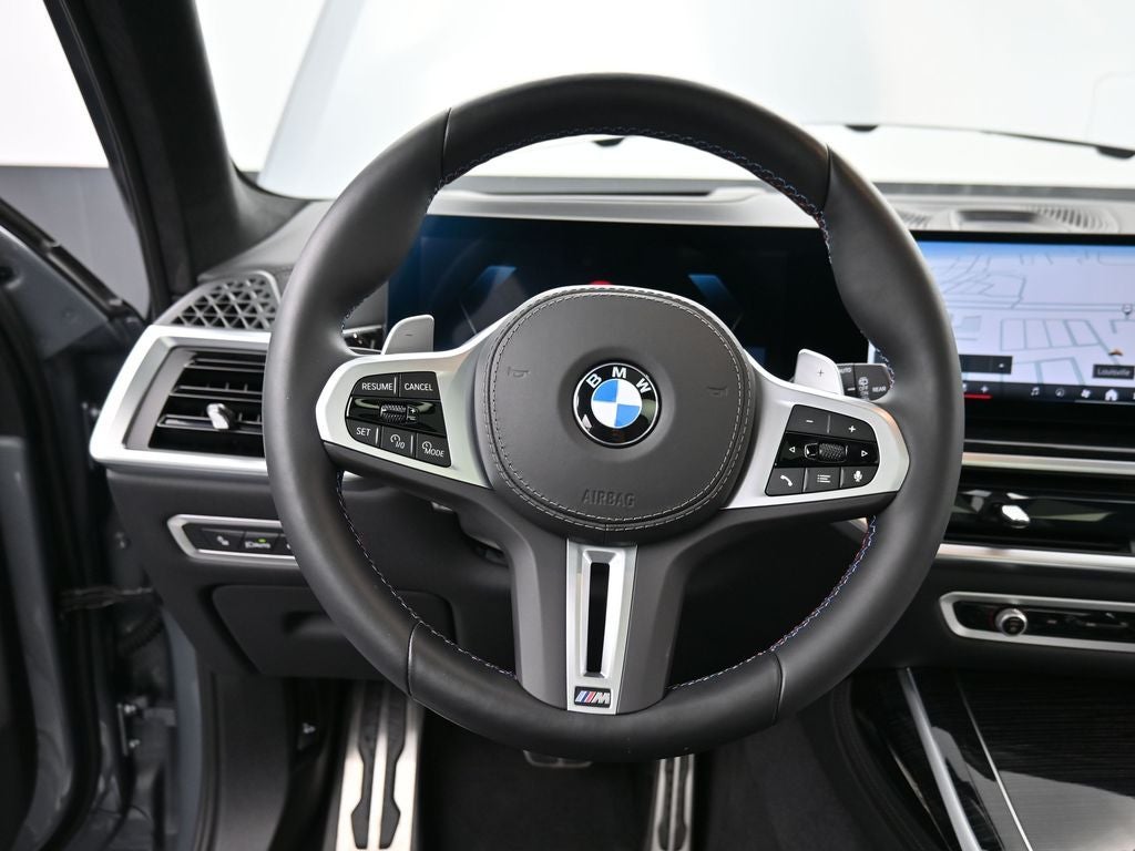 2025 BMW X7 M60i