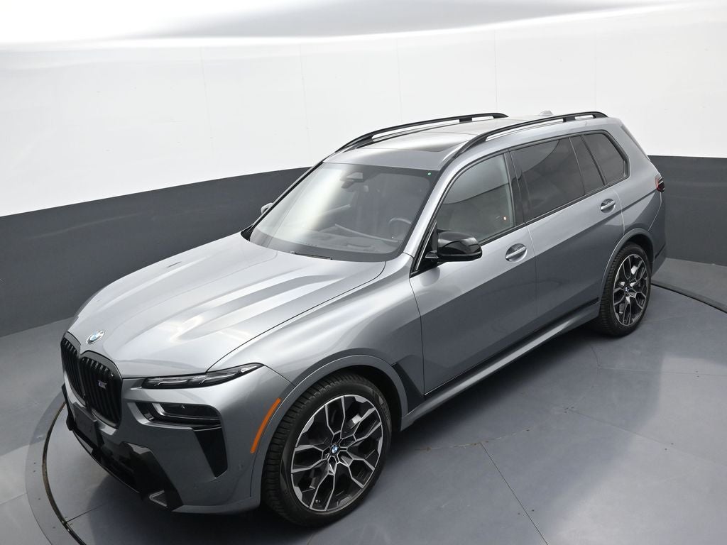 2025 BMW X7 M60i