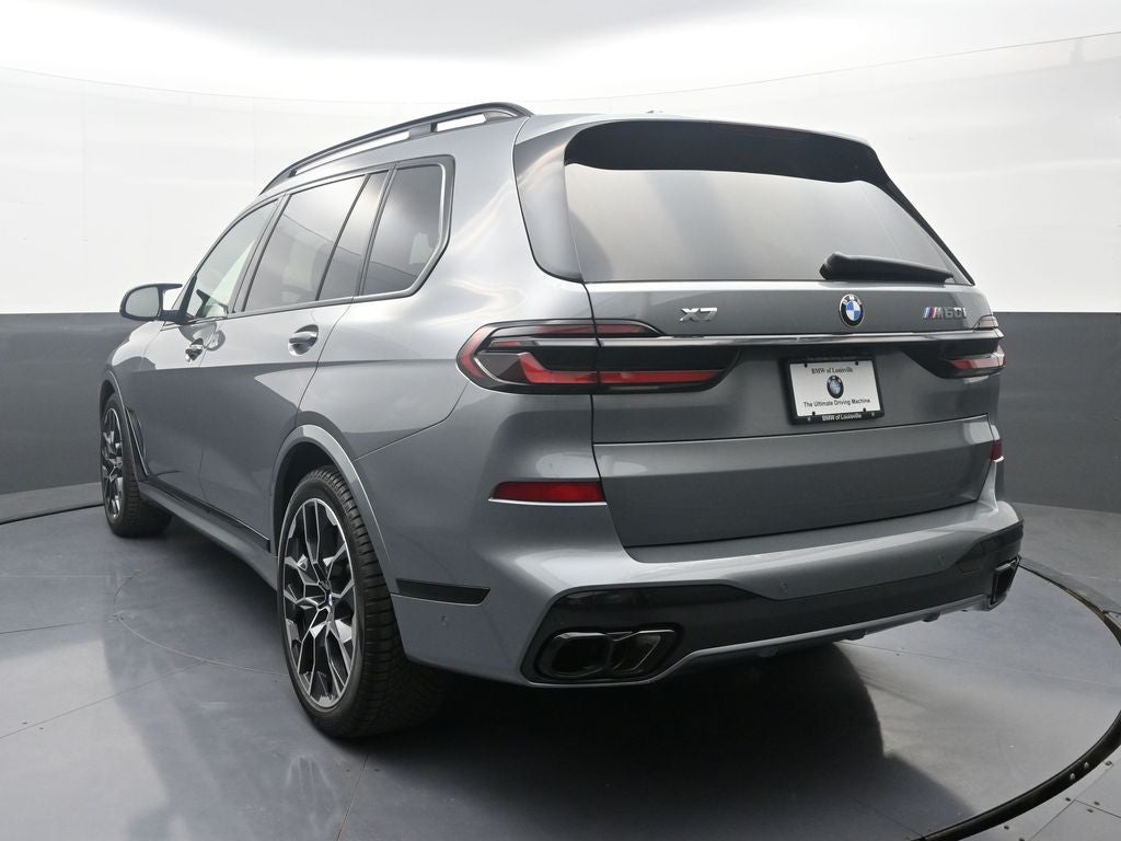 2025 BMW X7 M60i