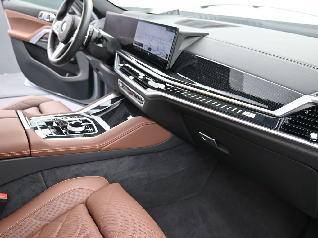 2025 BMW X6 M60i