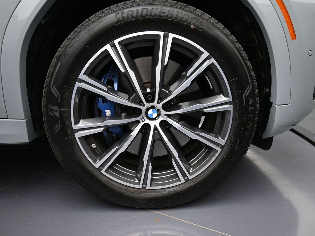 2025 BMW X6 M60i