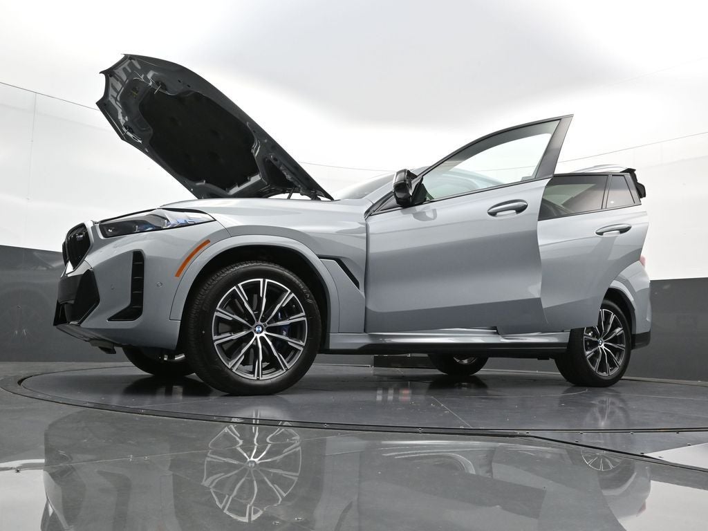 2025 BMW X6 M60i