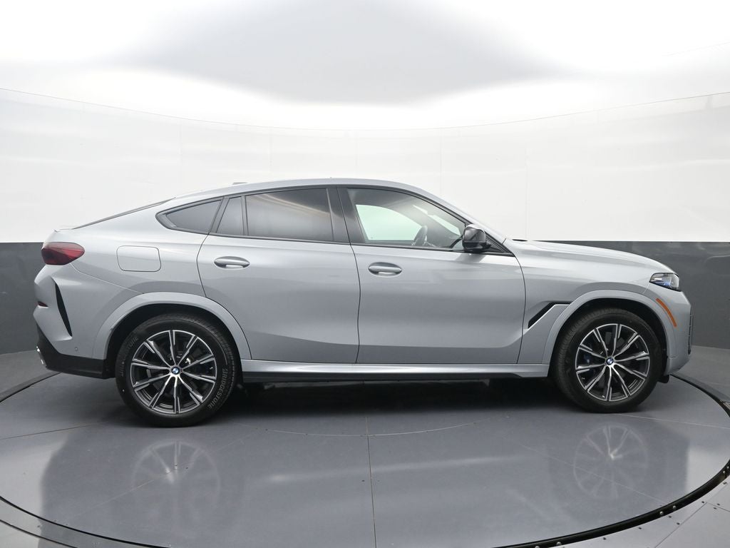 2025 BMW X6 M60i