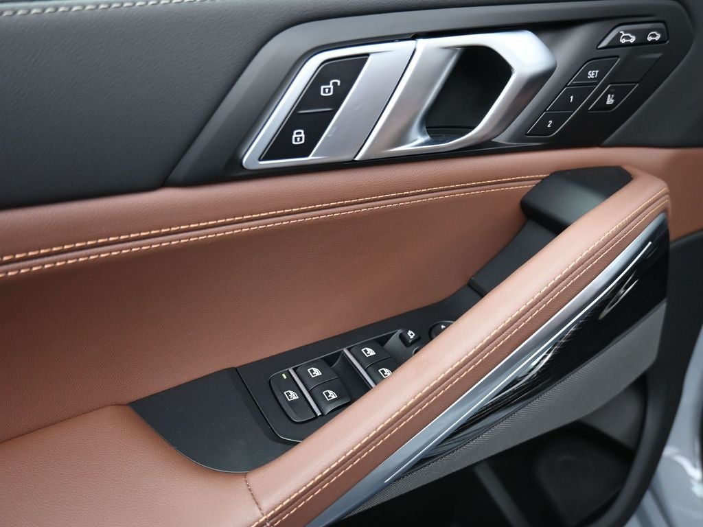 2025 BMW X6 M60i