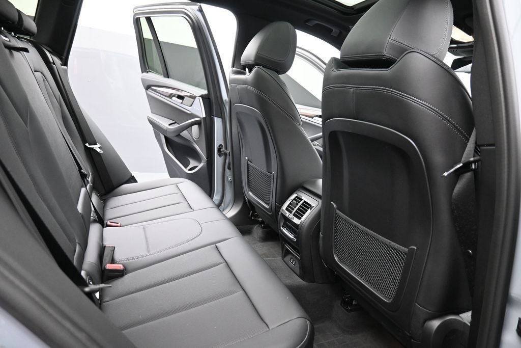 2024 BMW X3 M40i