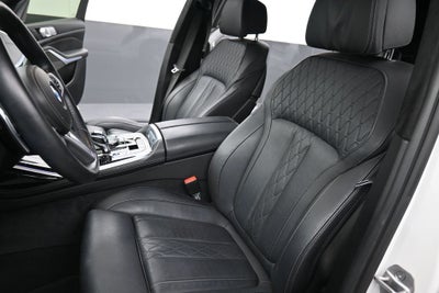 2022 BMW X7 M50i