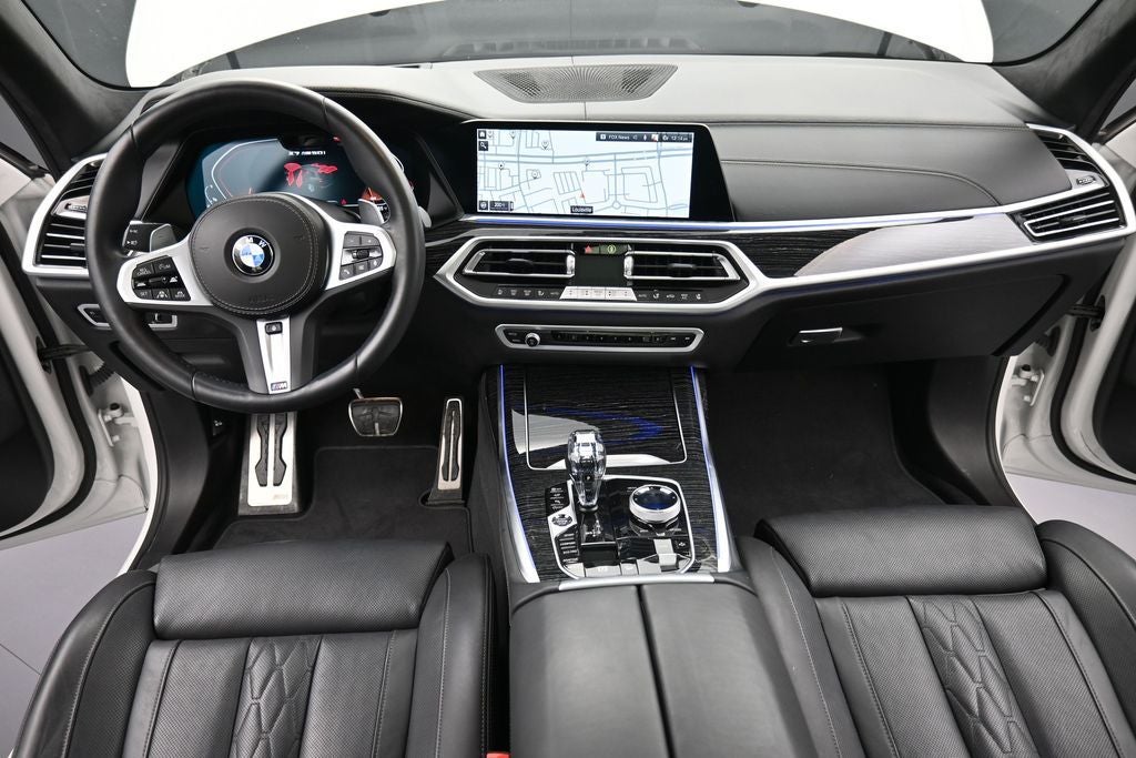 2022 BMW X7 M50i
