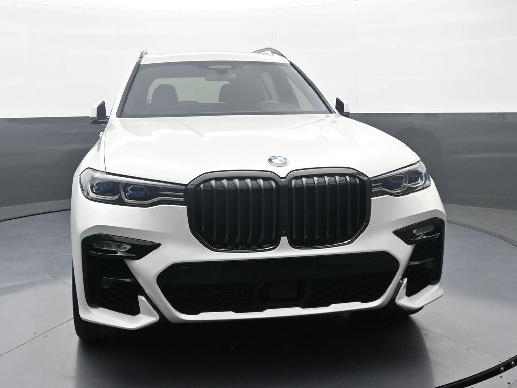 2022 BMW X7 M50i