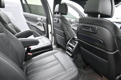 2022 BMW X7 M50i