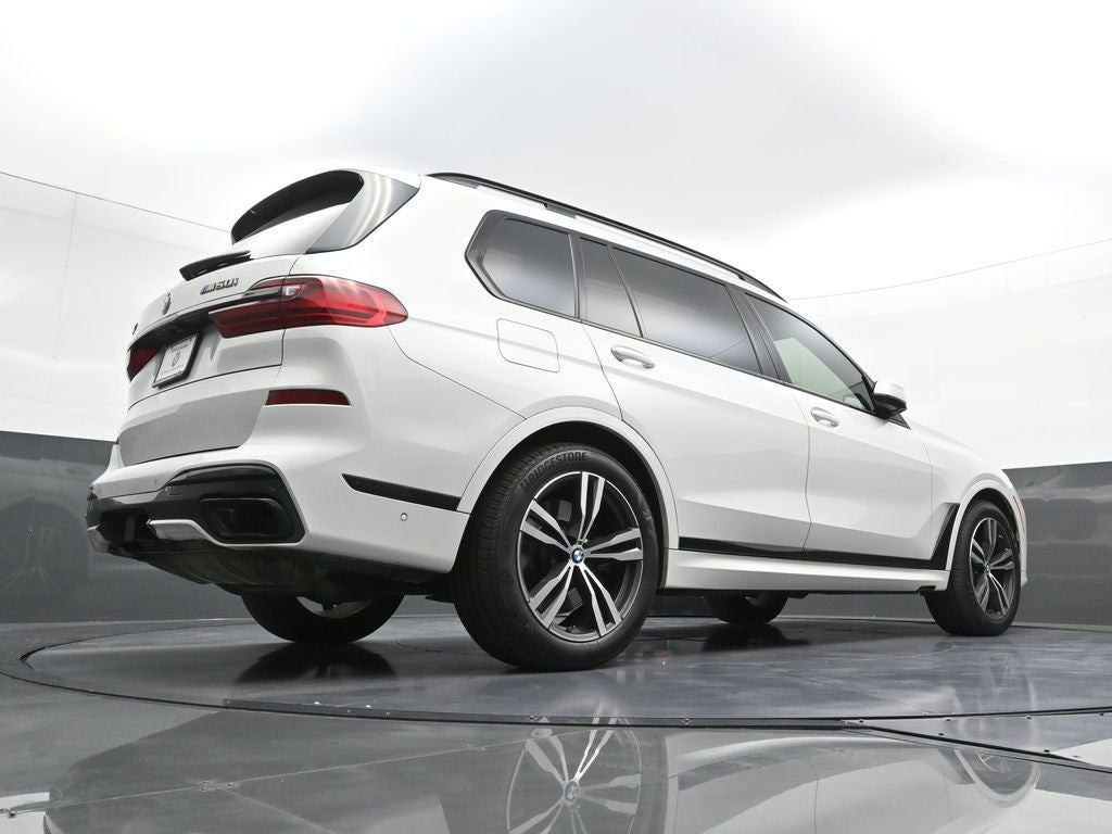 2022 BMW X7 M50i