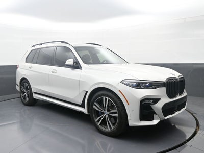 2022 BMW X7 M50i