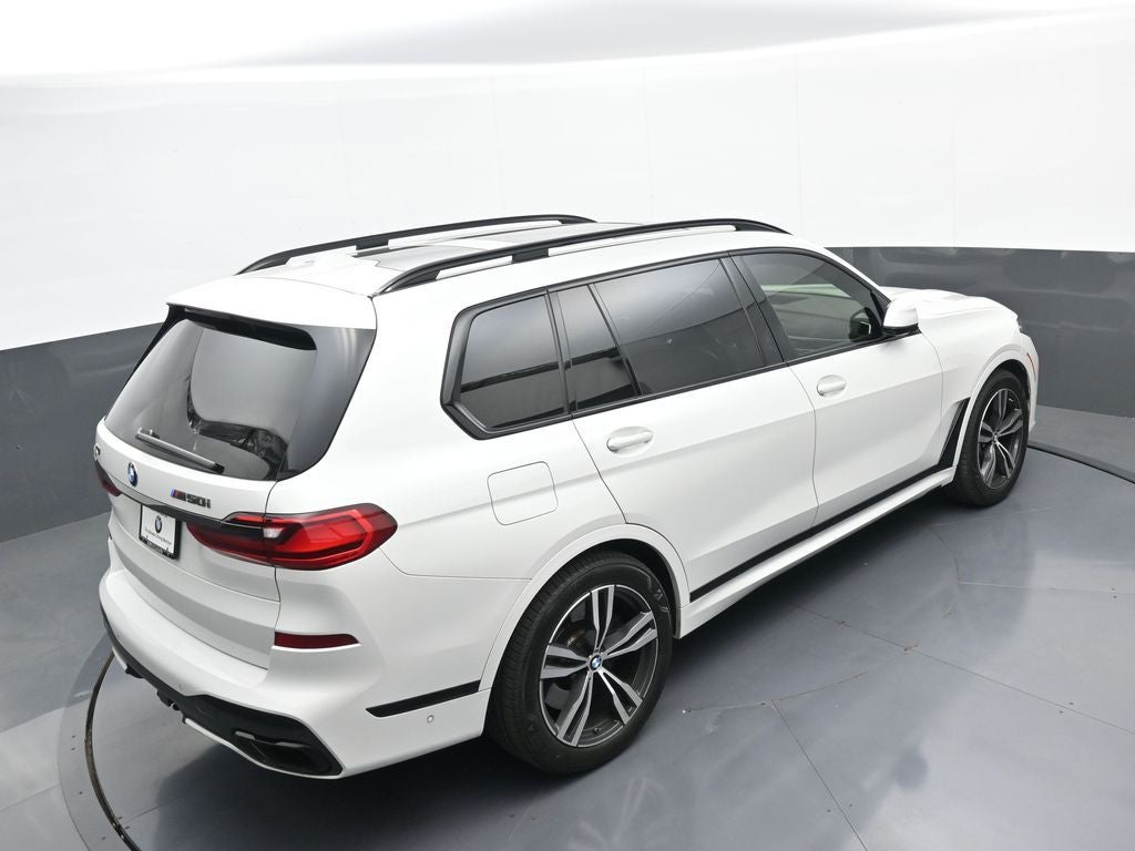 2022 BMW X7 M50i