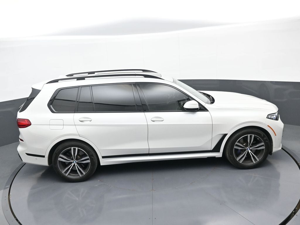 2022 BMW X7 M50i
